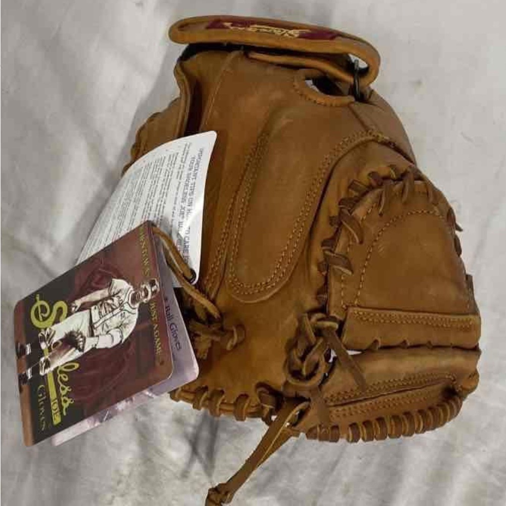 Shoeless Jane Brown Leather Catchers Mitt
